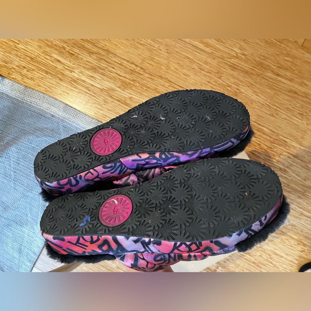 Pink purple black “ Puff Yeah Graffiti” platform Ugg slides w/ sling strap - Picture 5 of 8